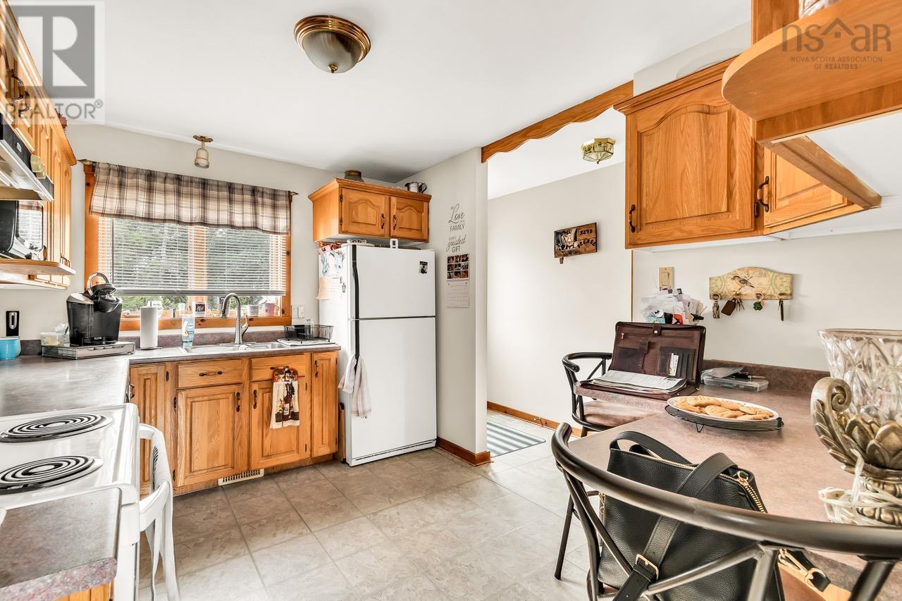 5 Corrie Lane Property Photo 6