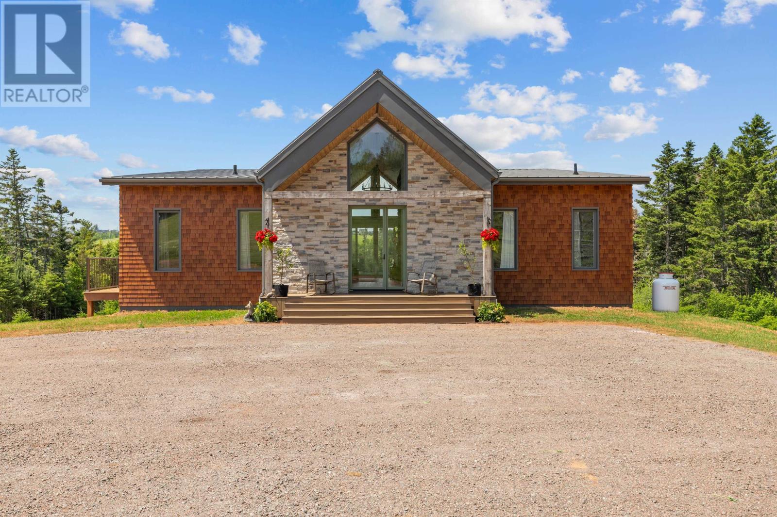 40 Meadowlands Road Property Photo 5
