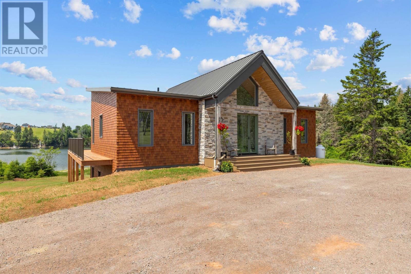 40 Meadowlands Road Property Photo 6