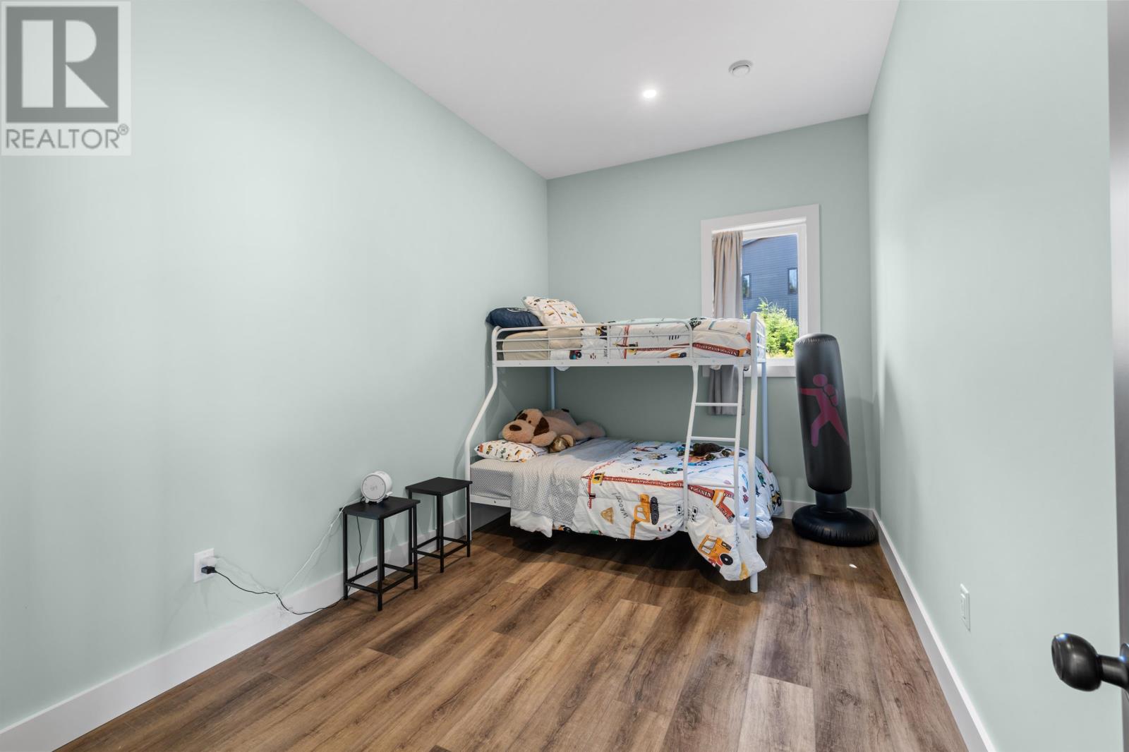 40 Meadowlands Road Property Photo 35