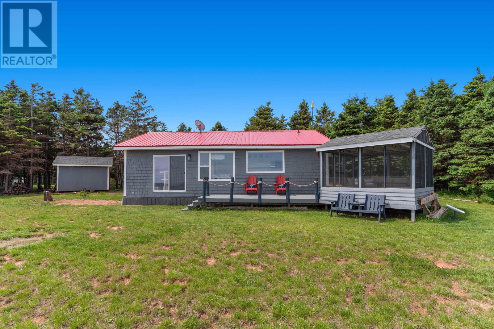 109 Oceanview Crescent Property Photo 1
