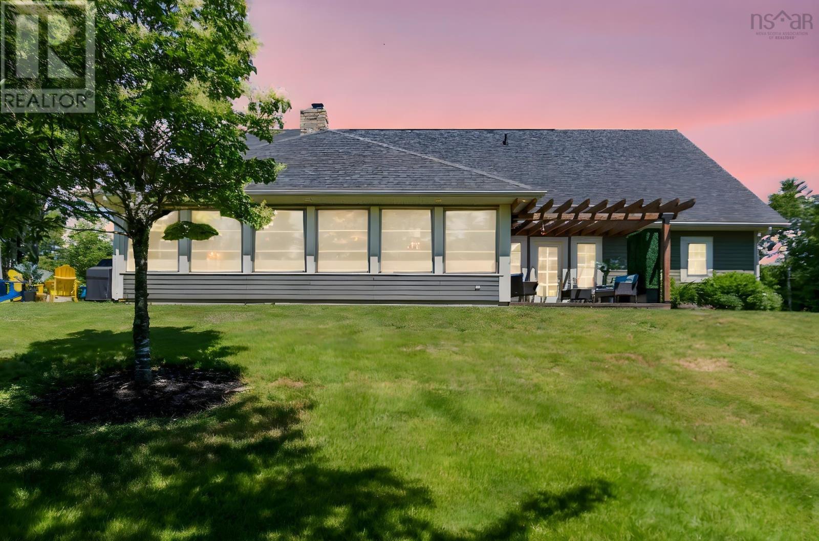 15 Norwood Court Property Photo 3