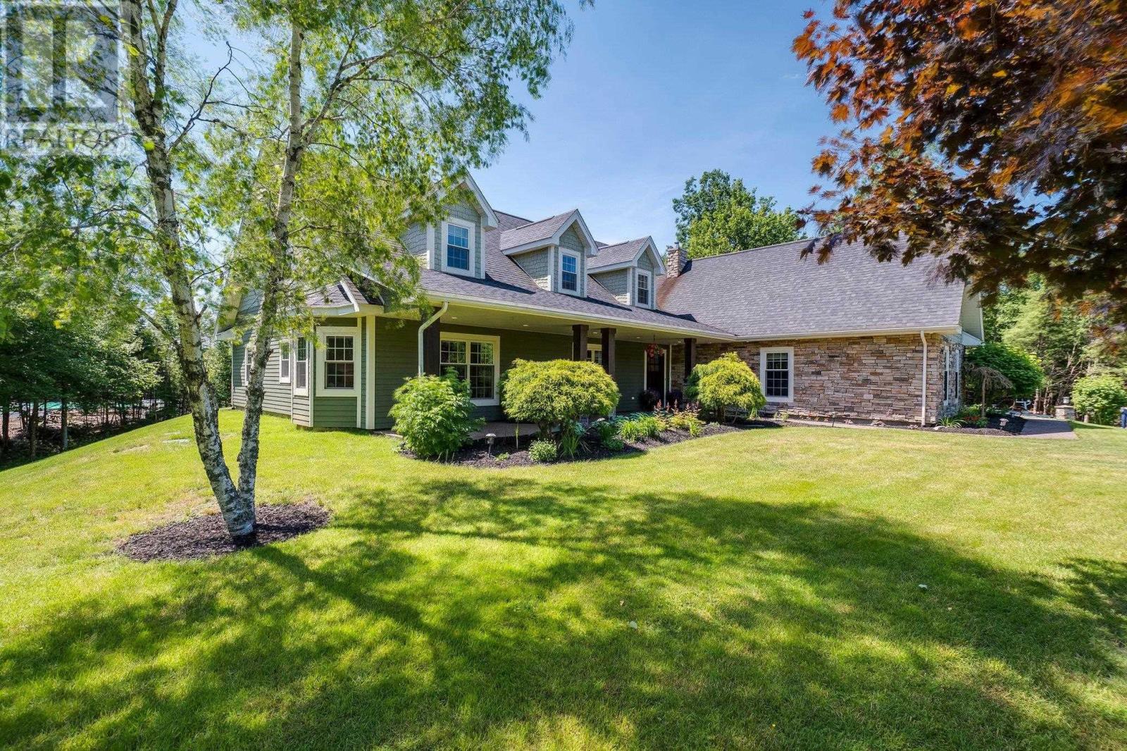 15 Norwood Court Property Photo 5