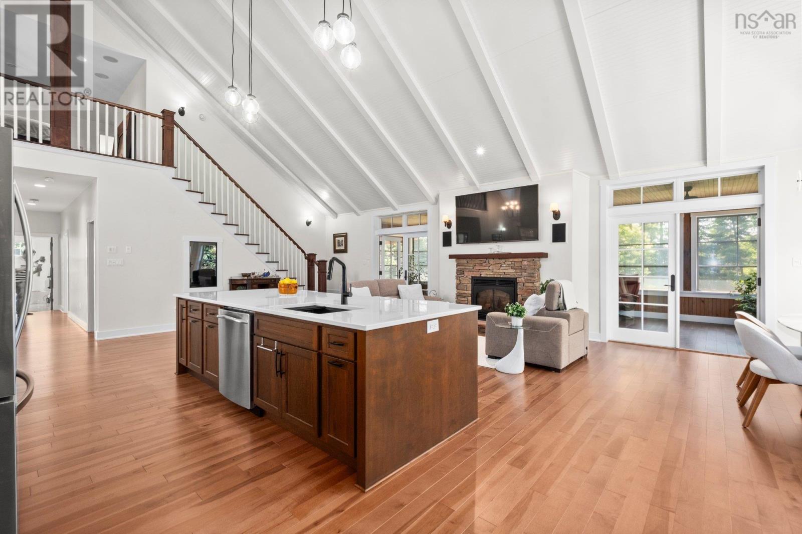 15 Norwood Court Property Photo 16