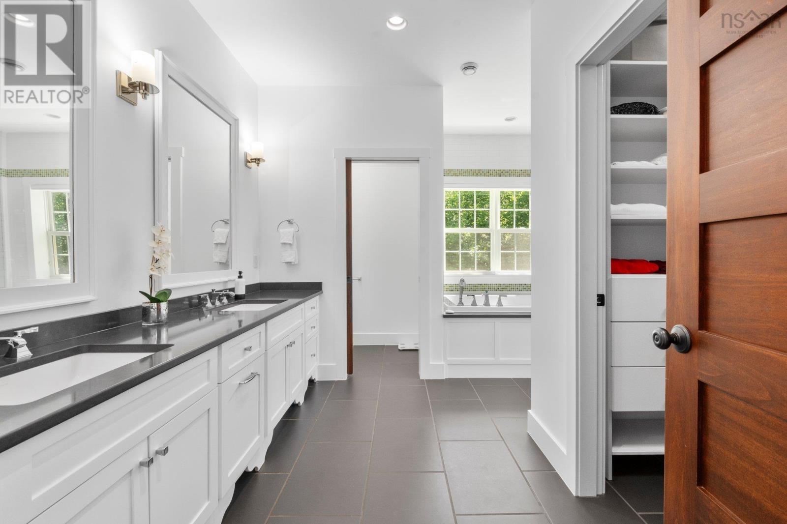 15 Norwood Court Property Photo 30