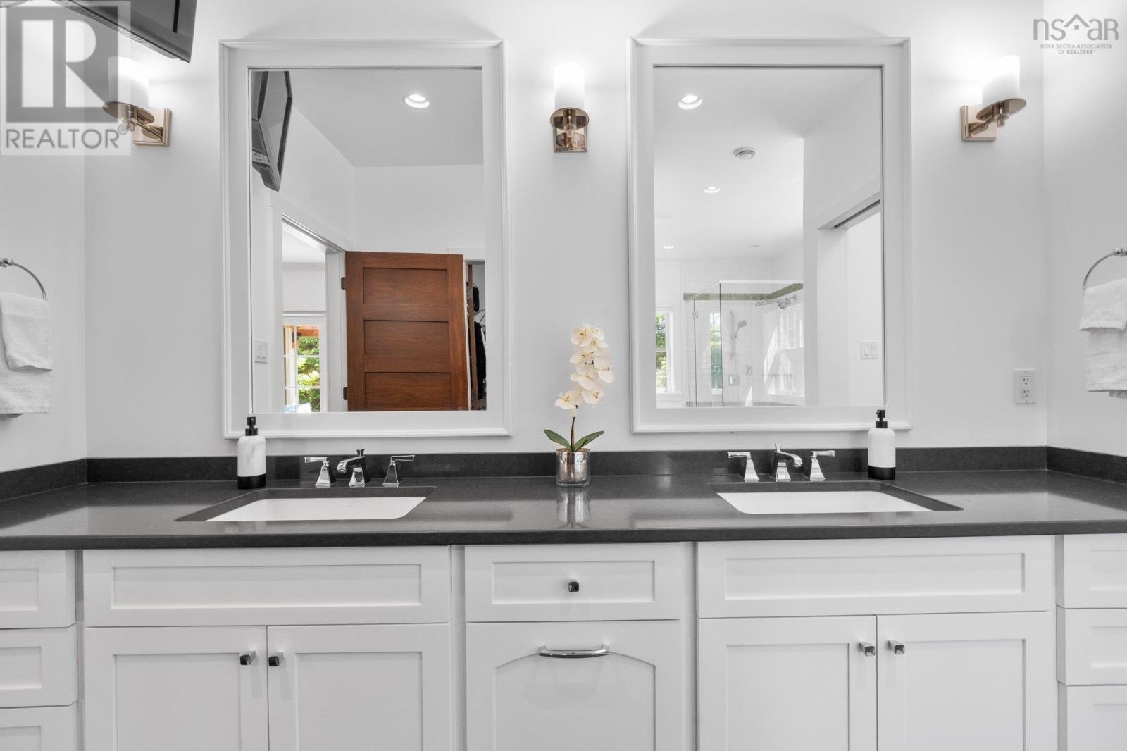 15 Norwood Court Property Photo 32