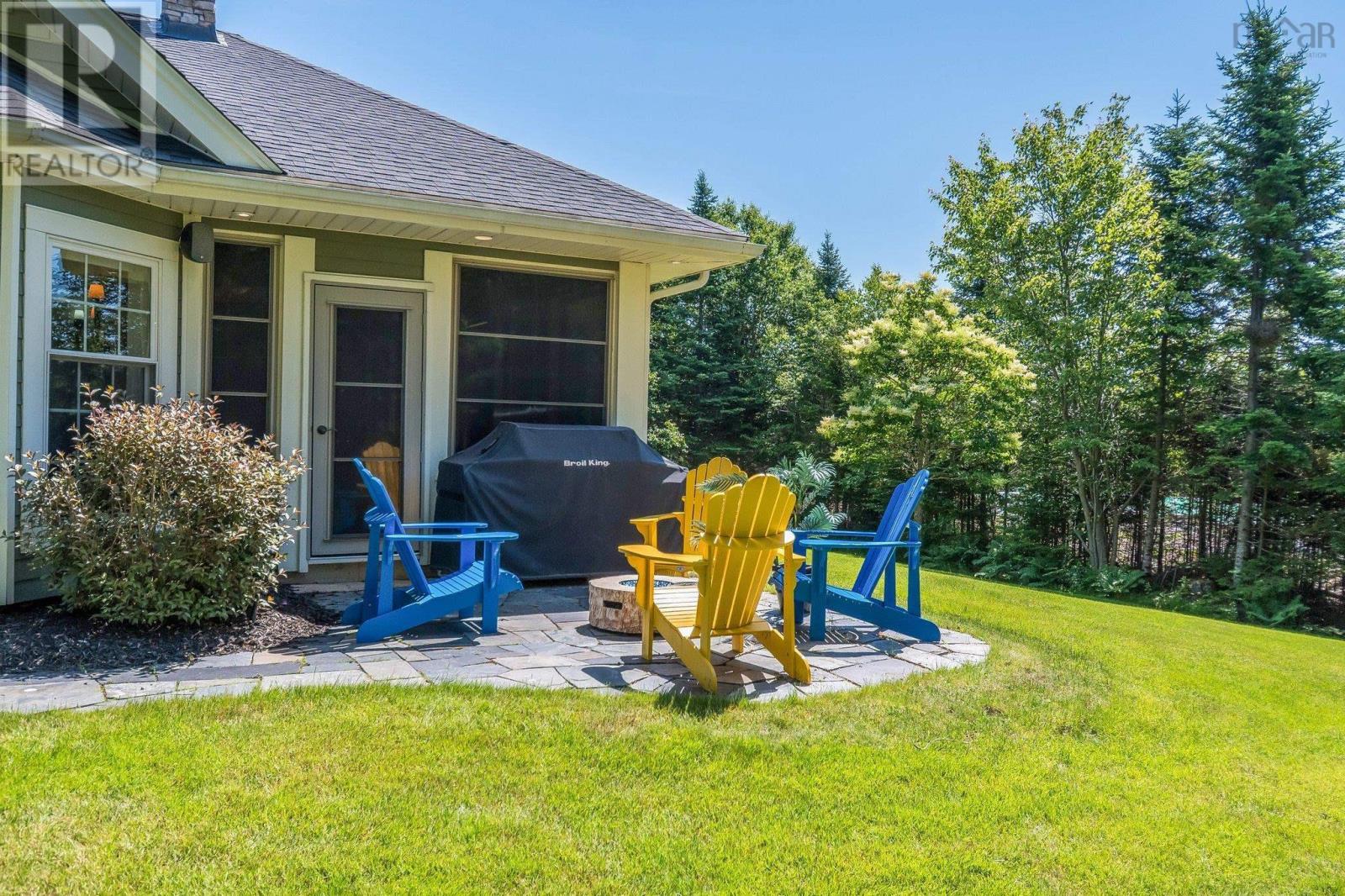 15 Norwood Court Property Photo 46