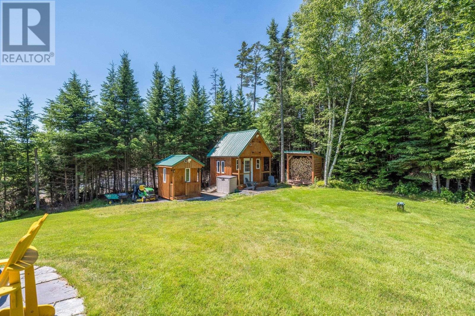 15 Norwood Court Property Photo 47