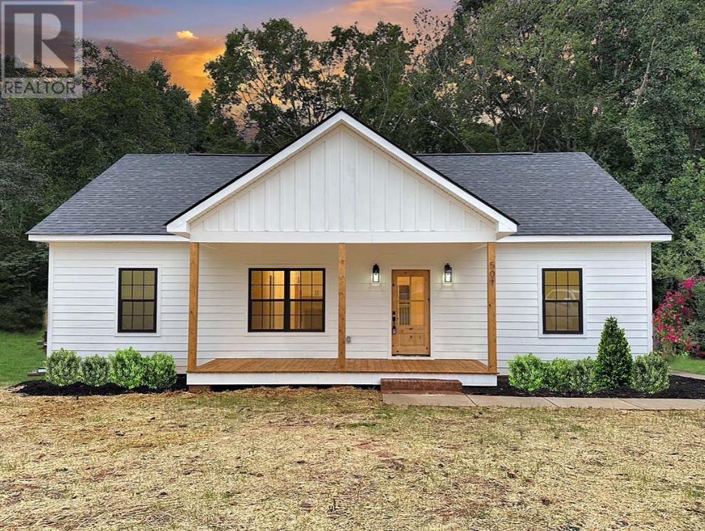 1392 Head of Hillsbourough Property Photo 1