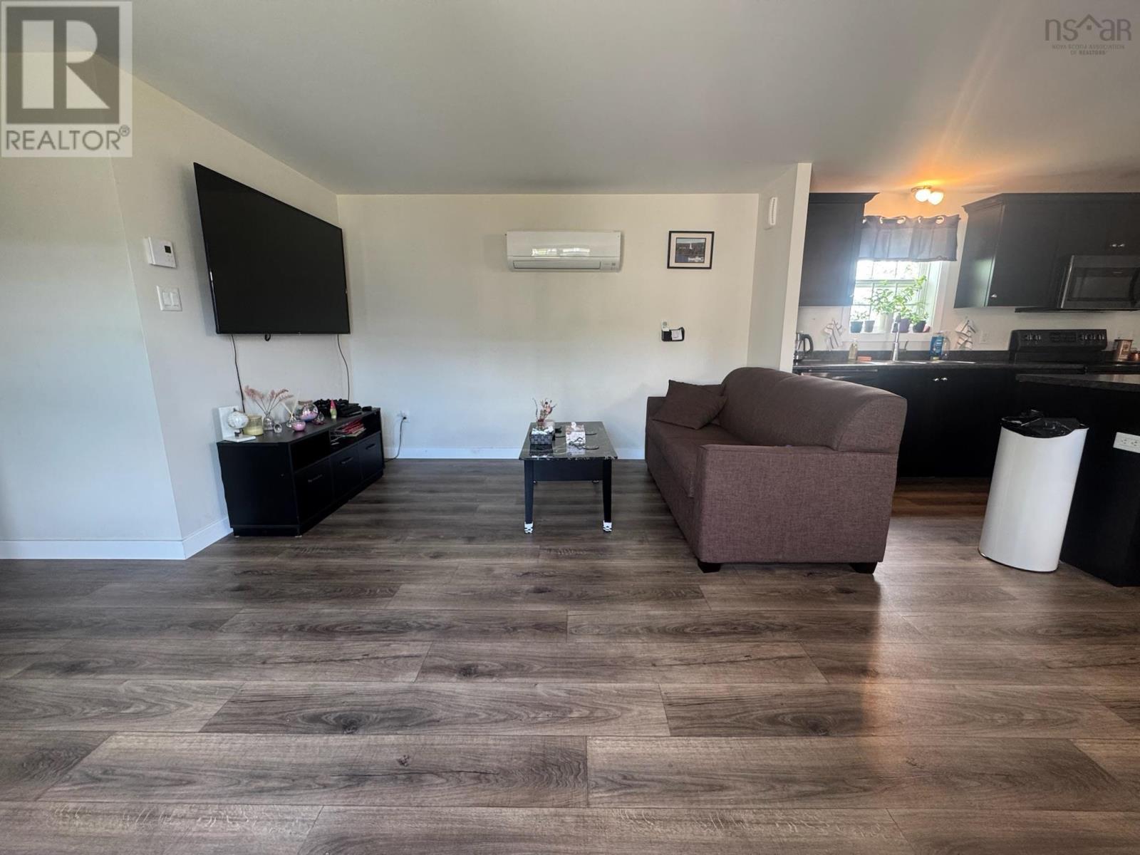 15 Brynlees Lane Property Photo 6