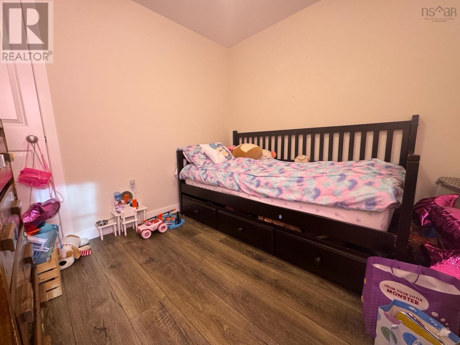 15 Brynlees Lane Property Photo 11