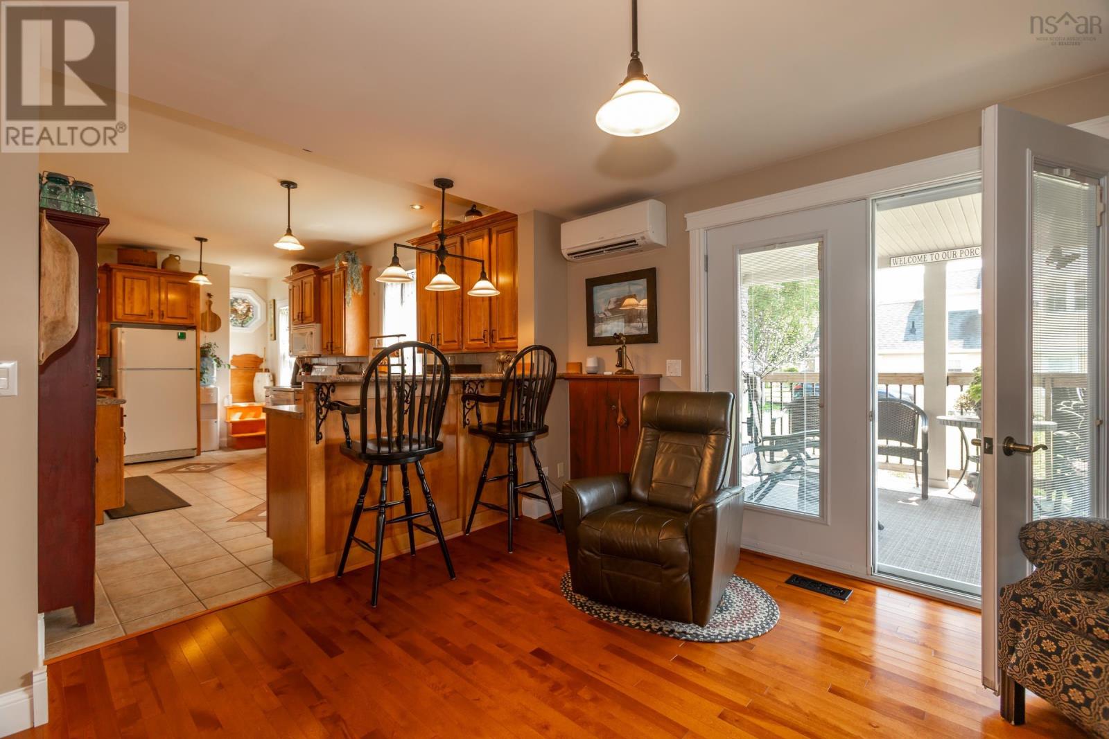 36 Drury Lane Property Photo 18