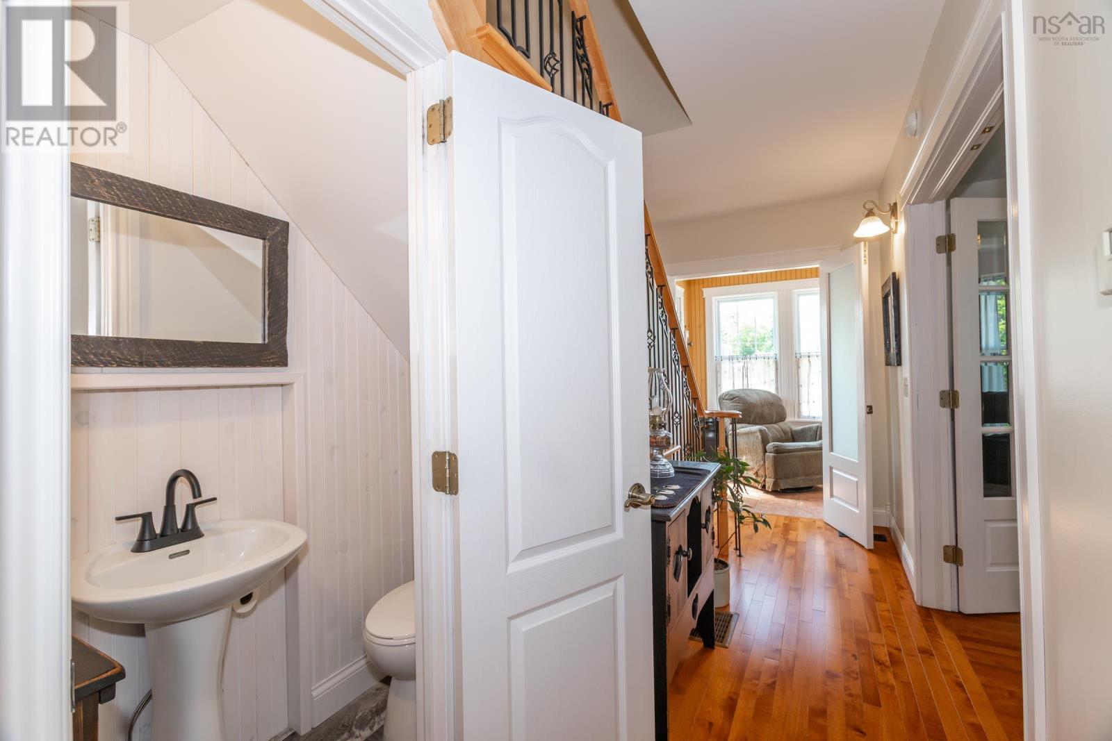 36 Drury Lane Property Photo 22