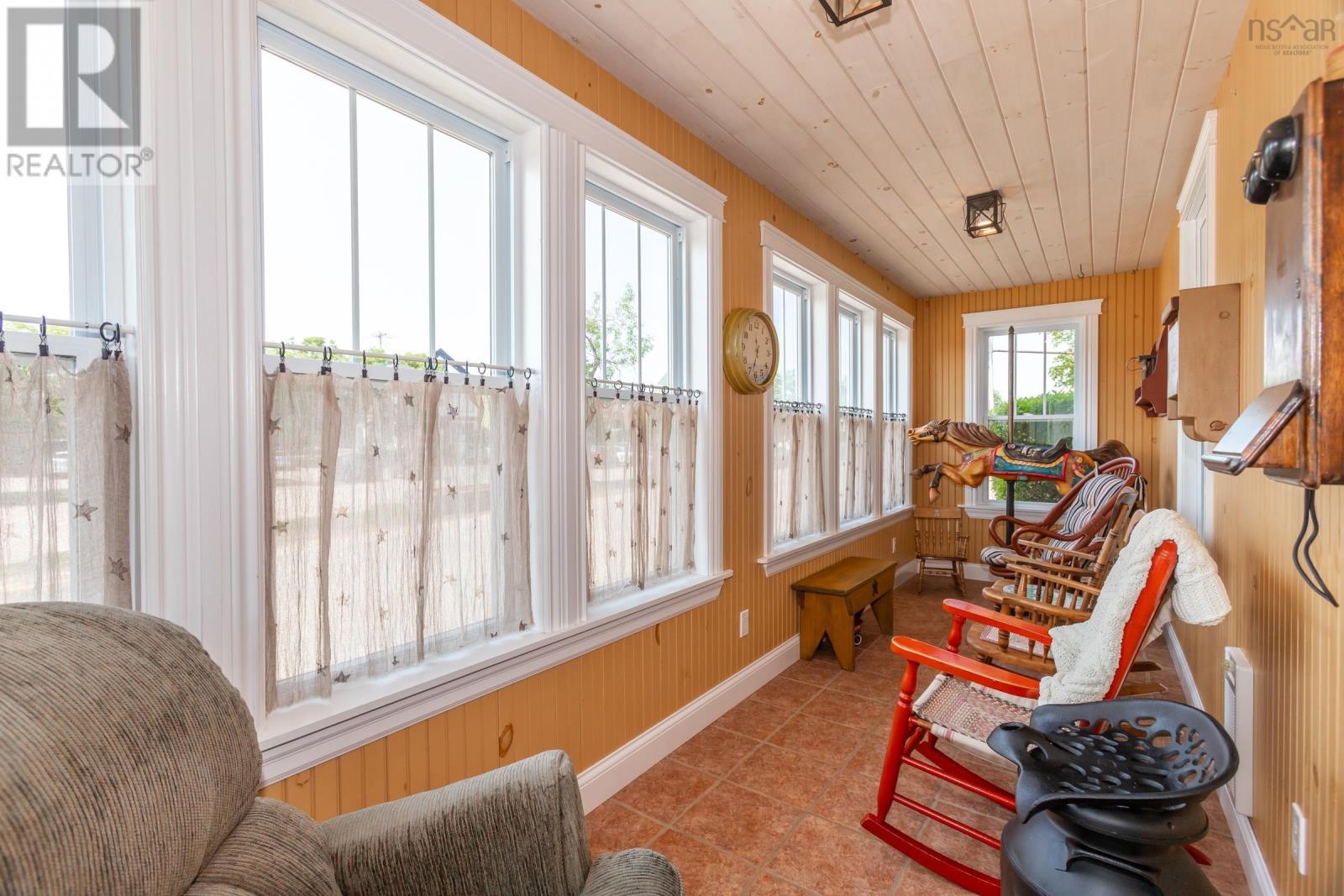 36 Drury Lane Property Photo 30