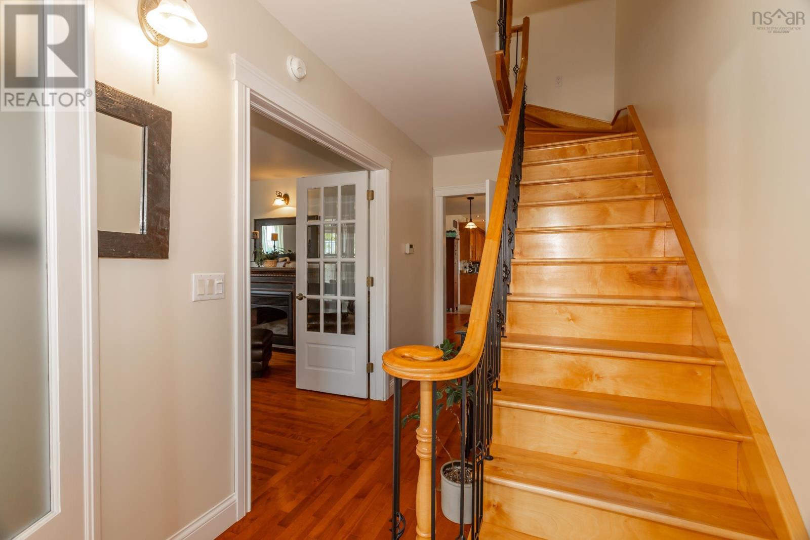 36 Drury Lane Property Photo 31