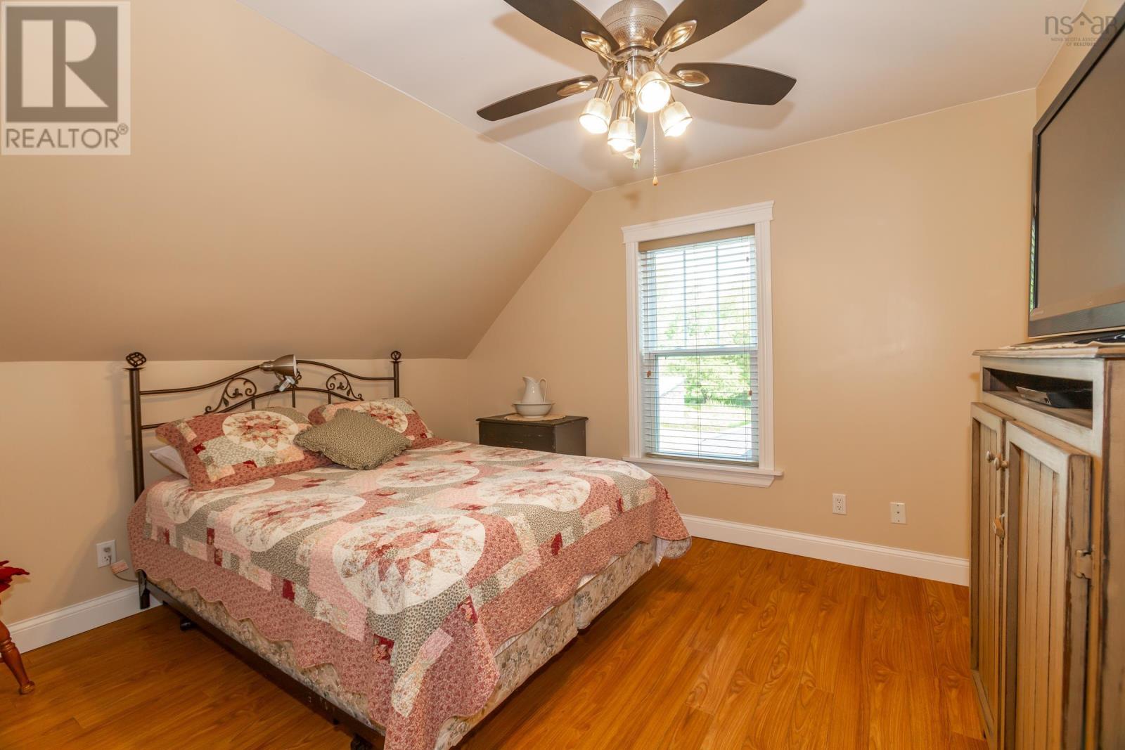 36 Drury Lane Property Photo 39