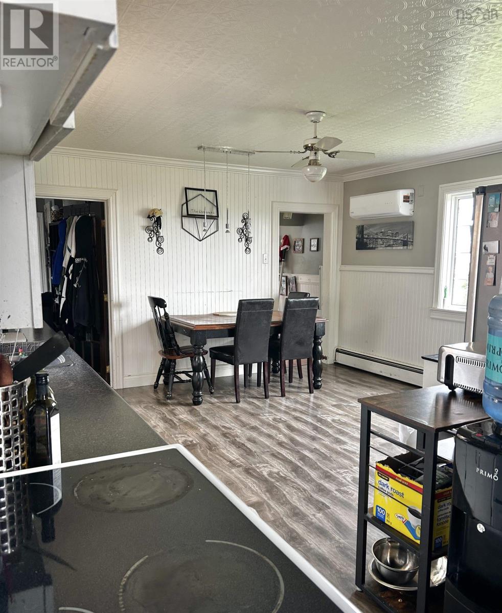 1268 Highway 335 Property Photo 2