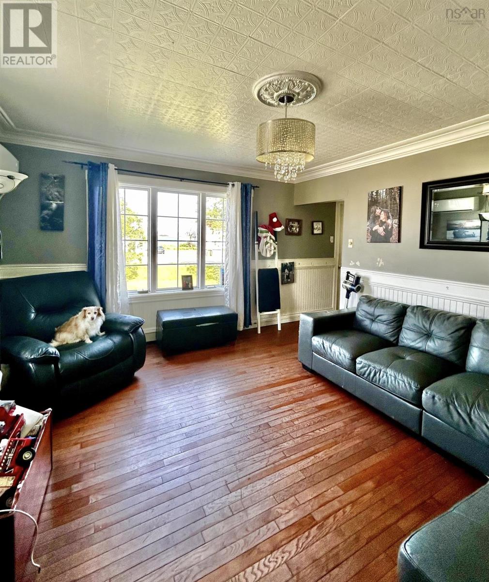 1268 Highway 335 Property Photo 5