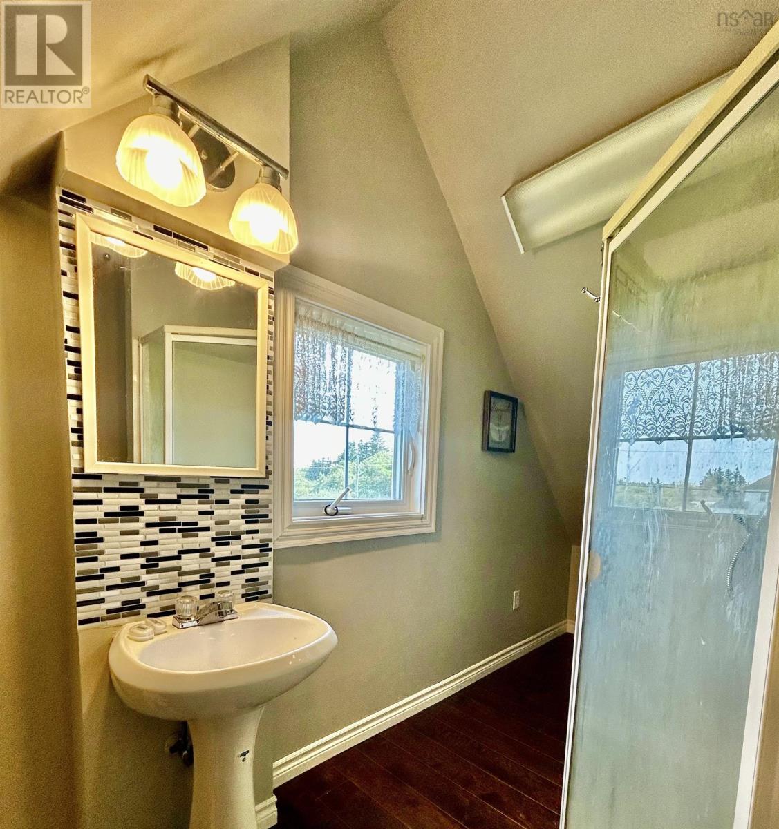 1268 Highway 335 Property Photo 8