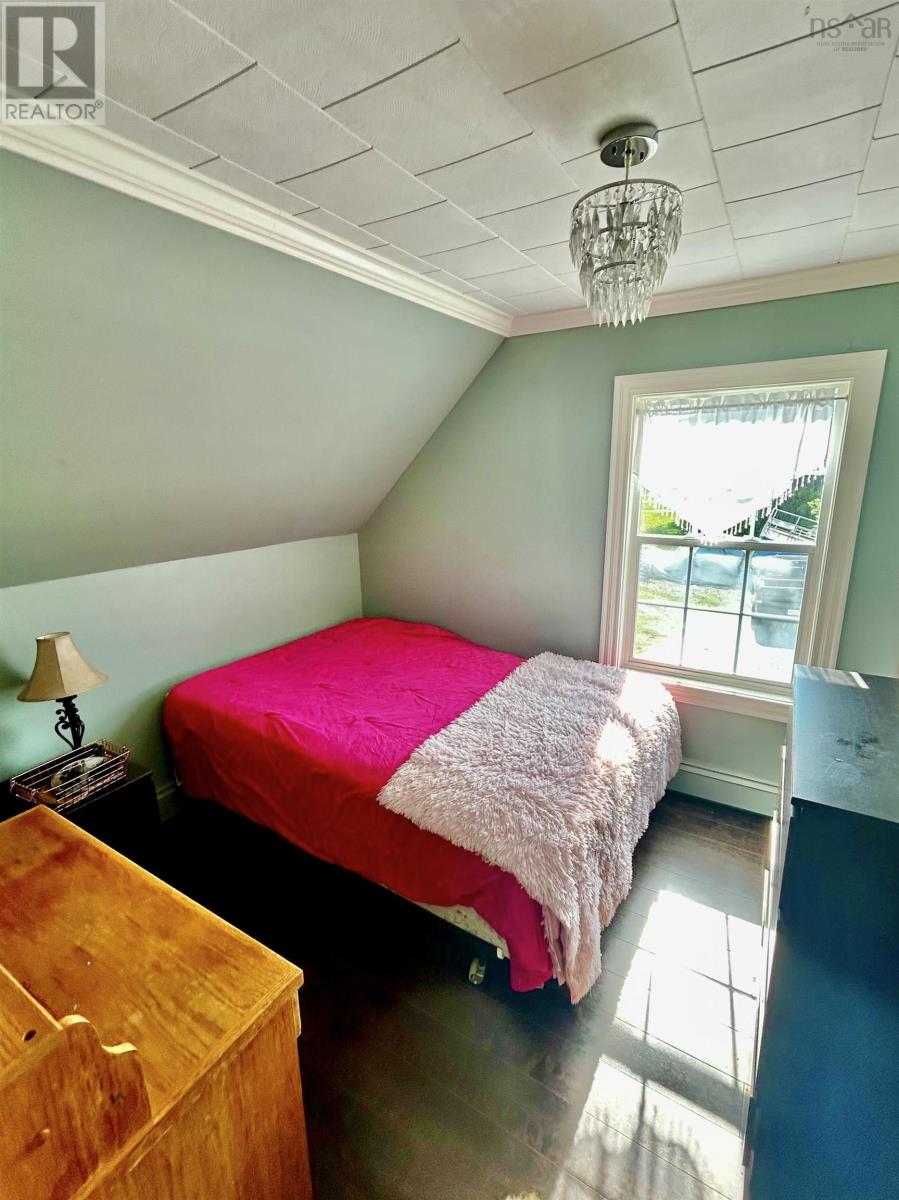 1268 Highway 335 Property Photo 11