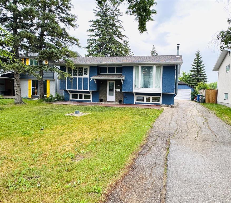 969 Crestview Park Drive Property Photo 1