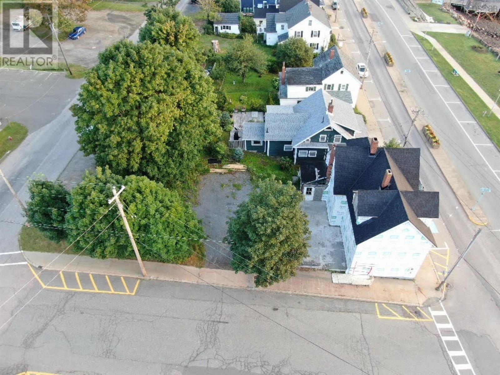 9 Water Street Property Photo 12