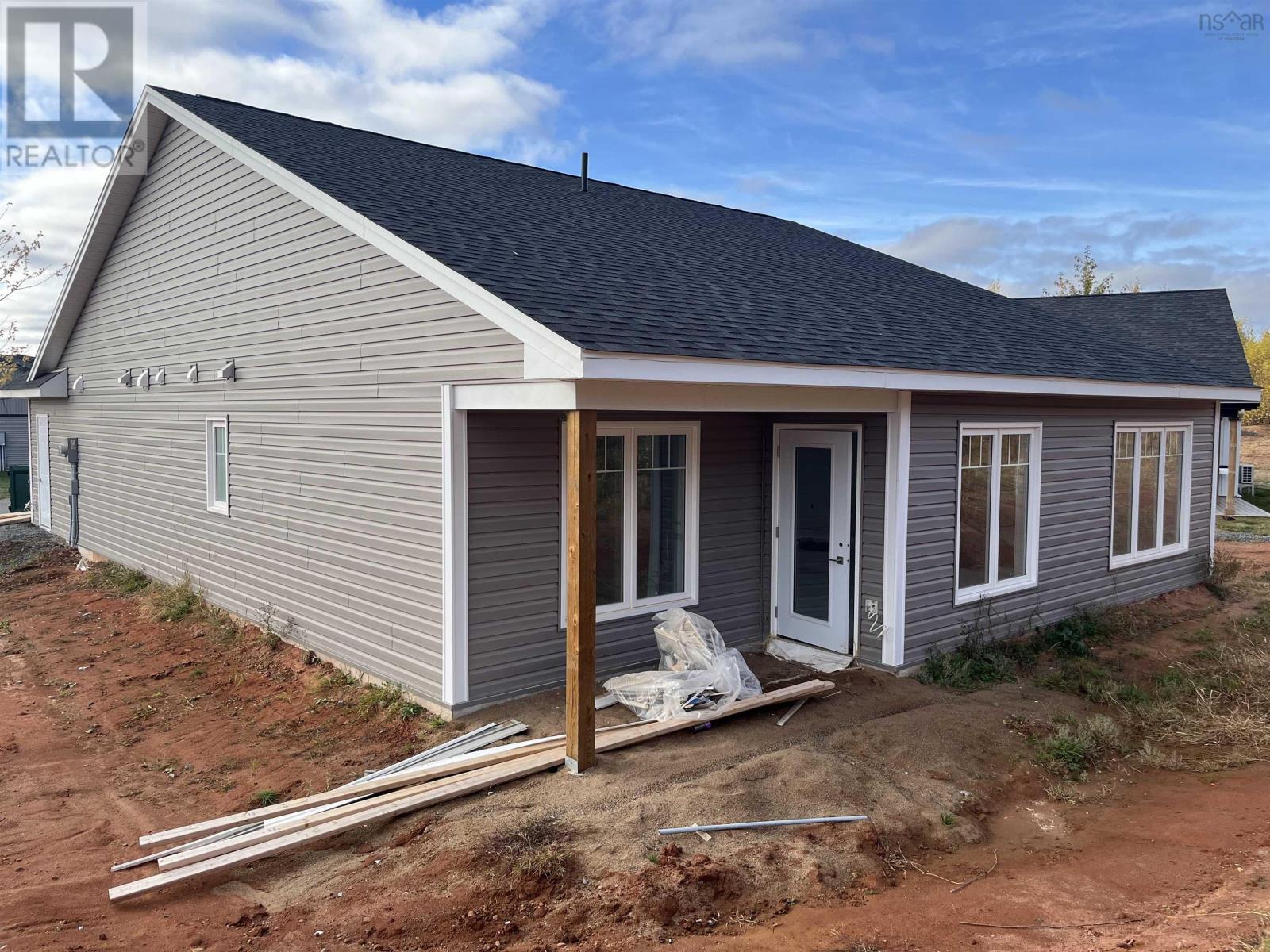 38 Leaside Court Property Photo 2