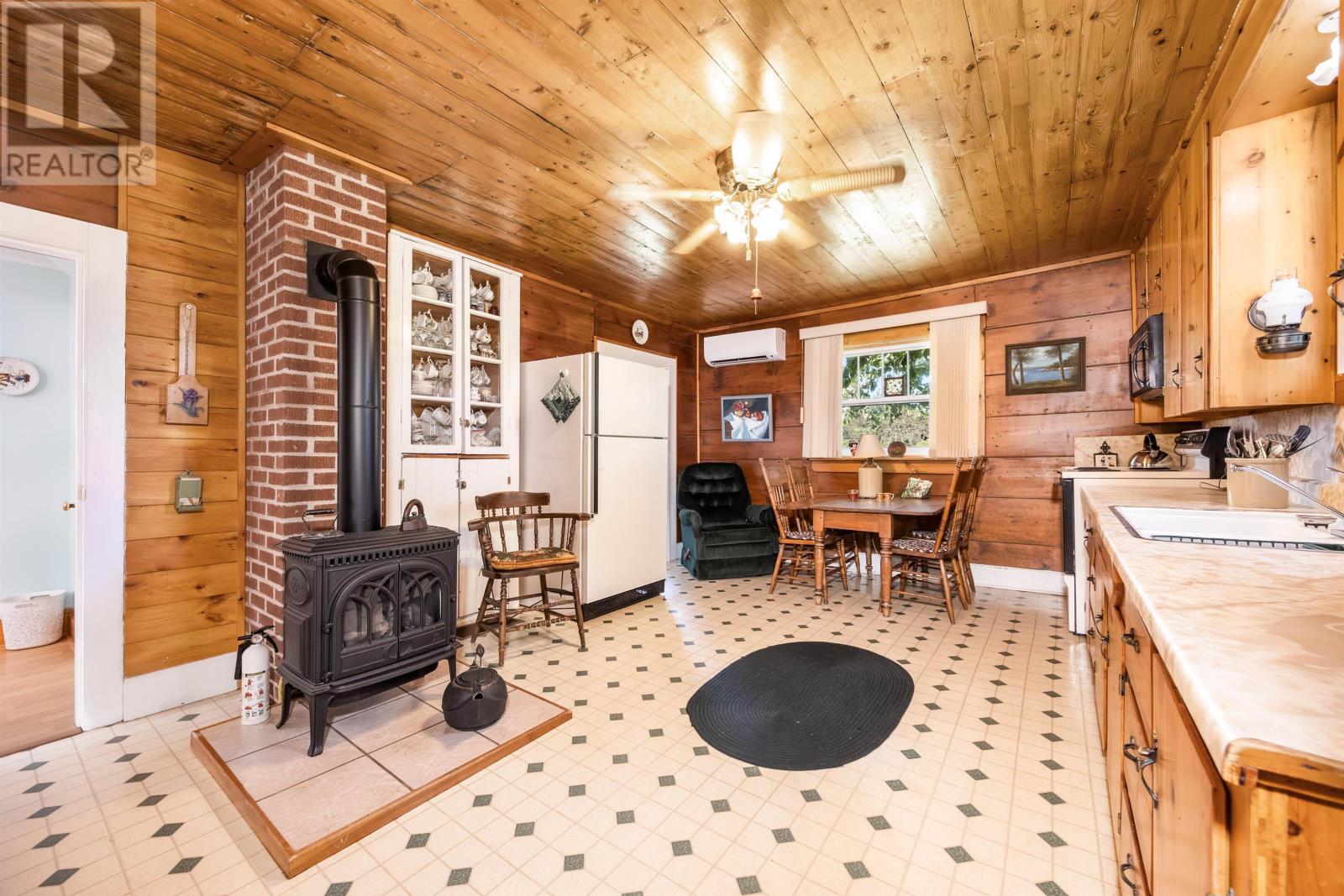 3412 Trans Canada Highway Property Photo 11