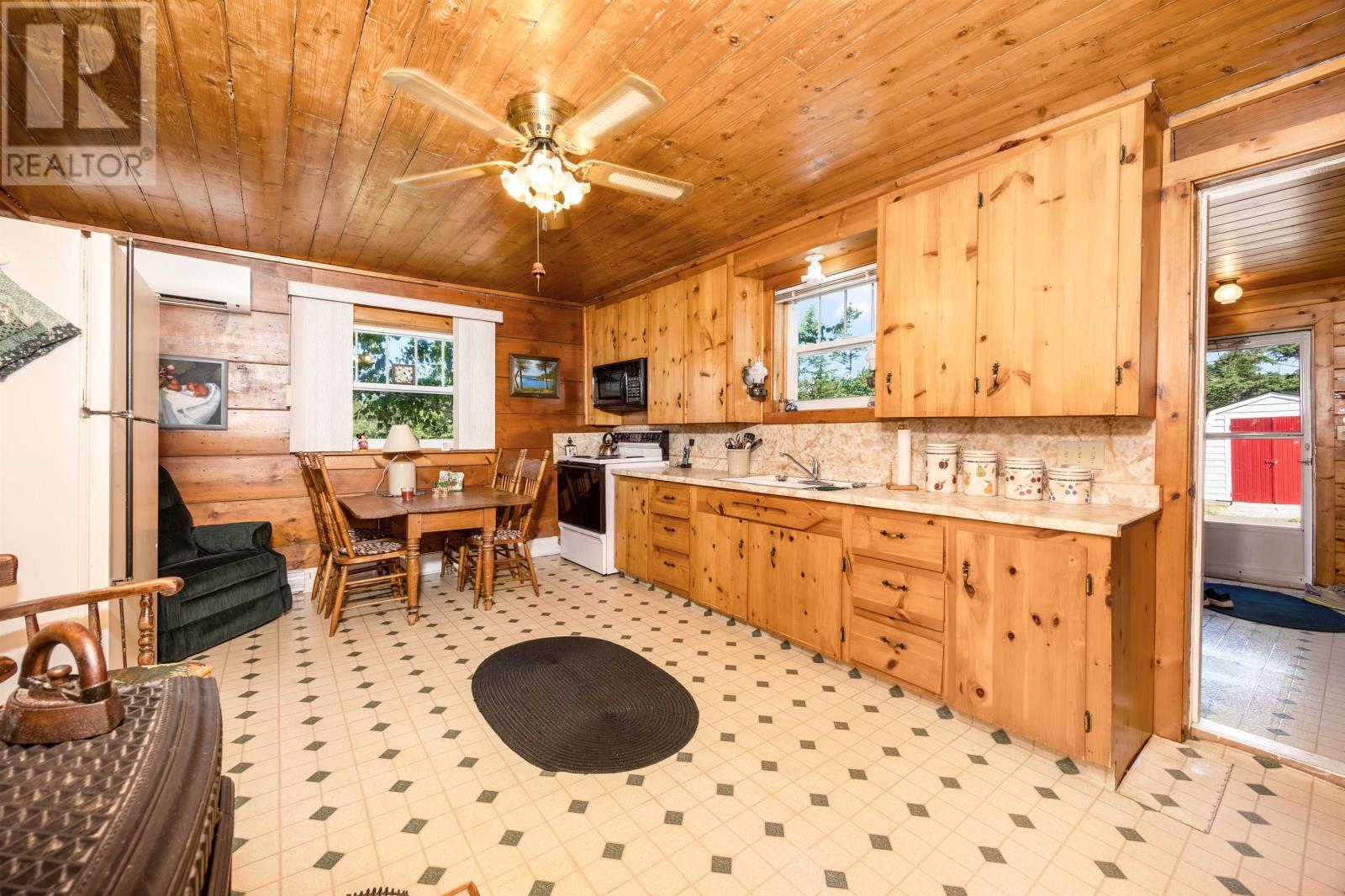 3412 Trans Canada Highway Property Photo 12