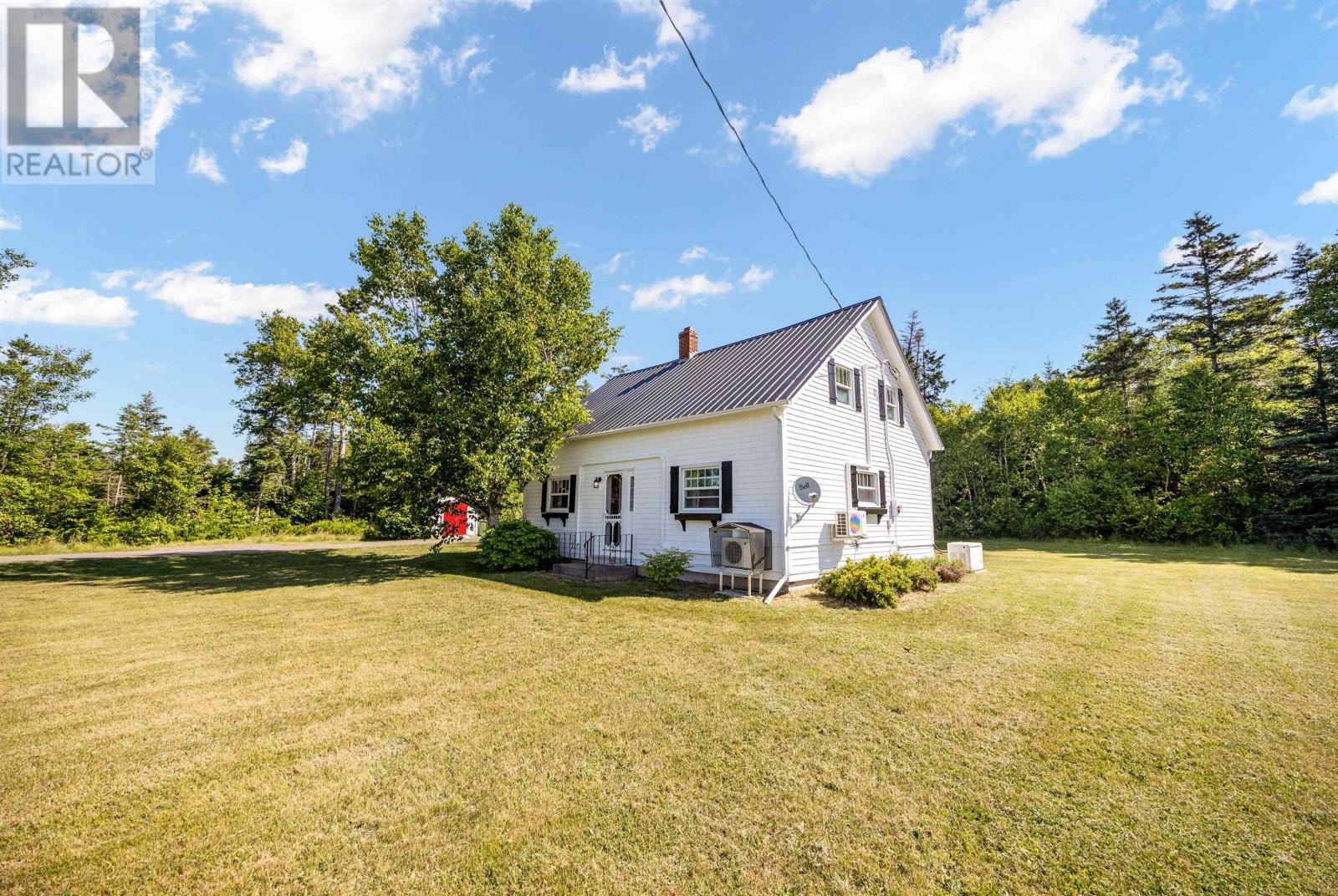 3412 Trans Canada Highway Property Photo 22
