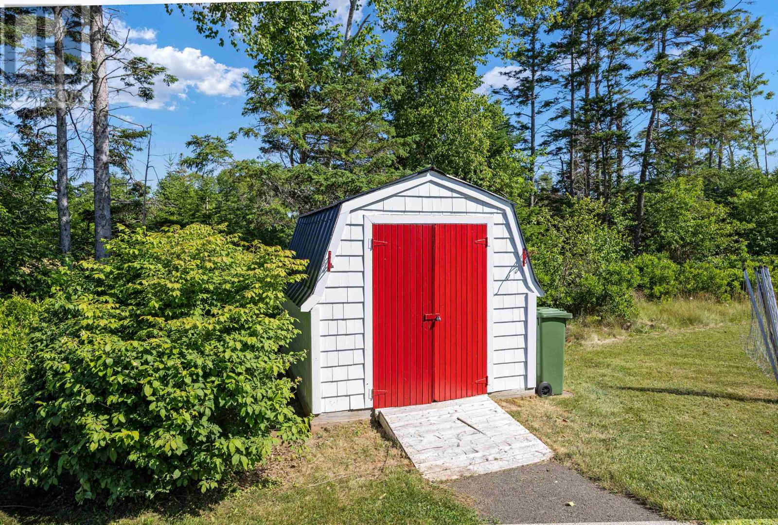 3412 Trans Canada Highway Property Photo 25