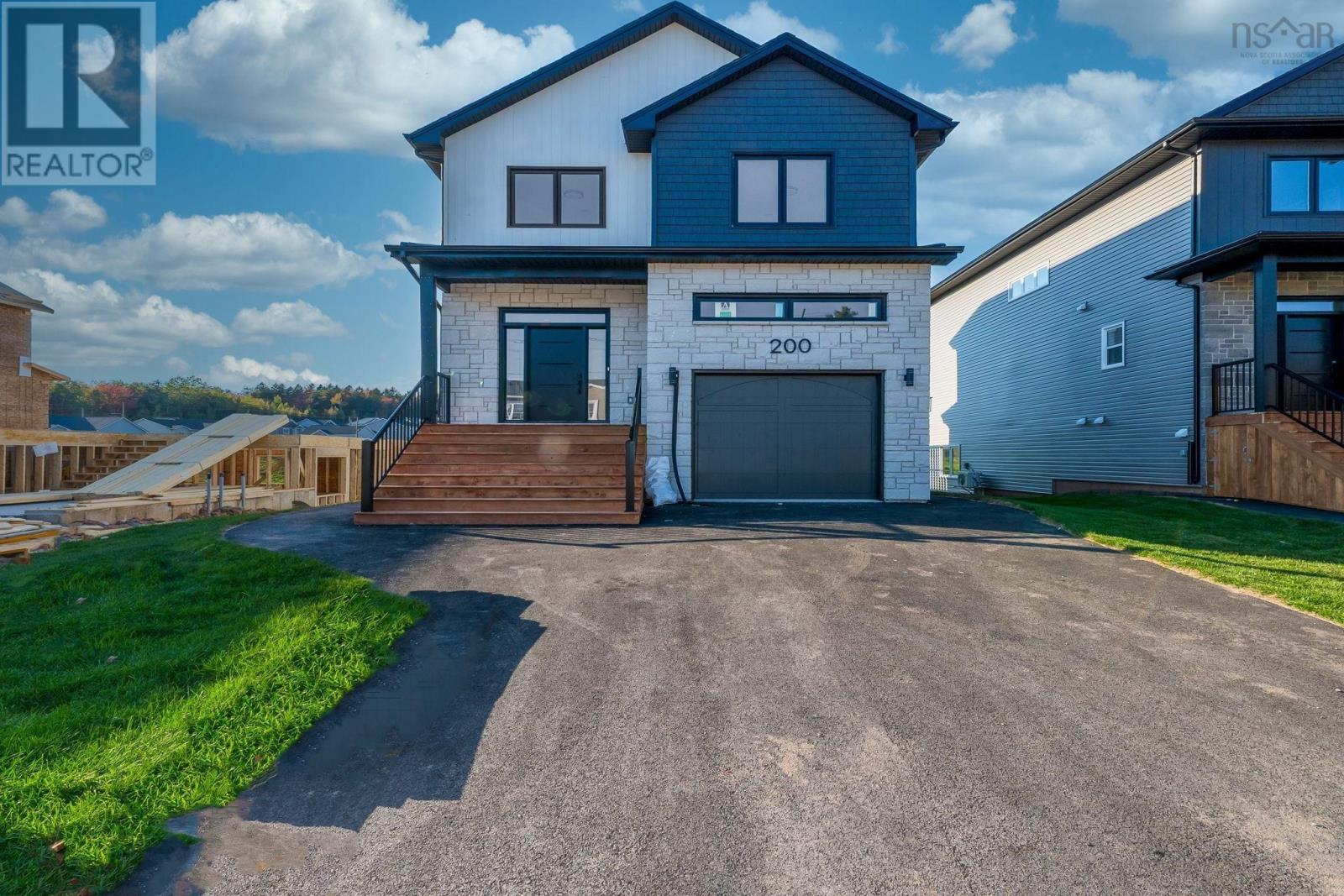 200 Darner Drive Property Photo 1