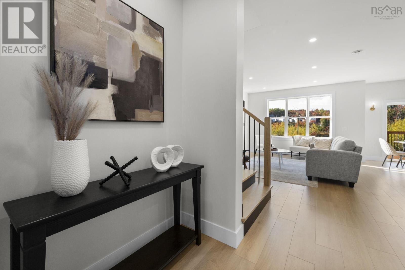 200 Darner Drive Property Photo 4