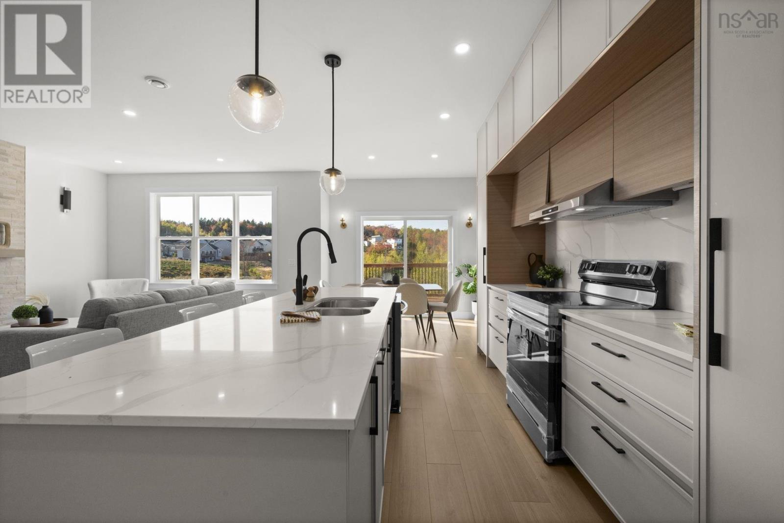 200 Darner Drive Property Photo 10