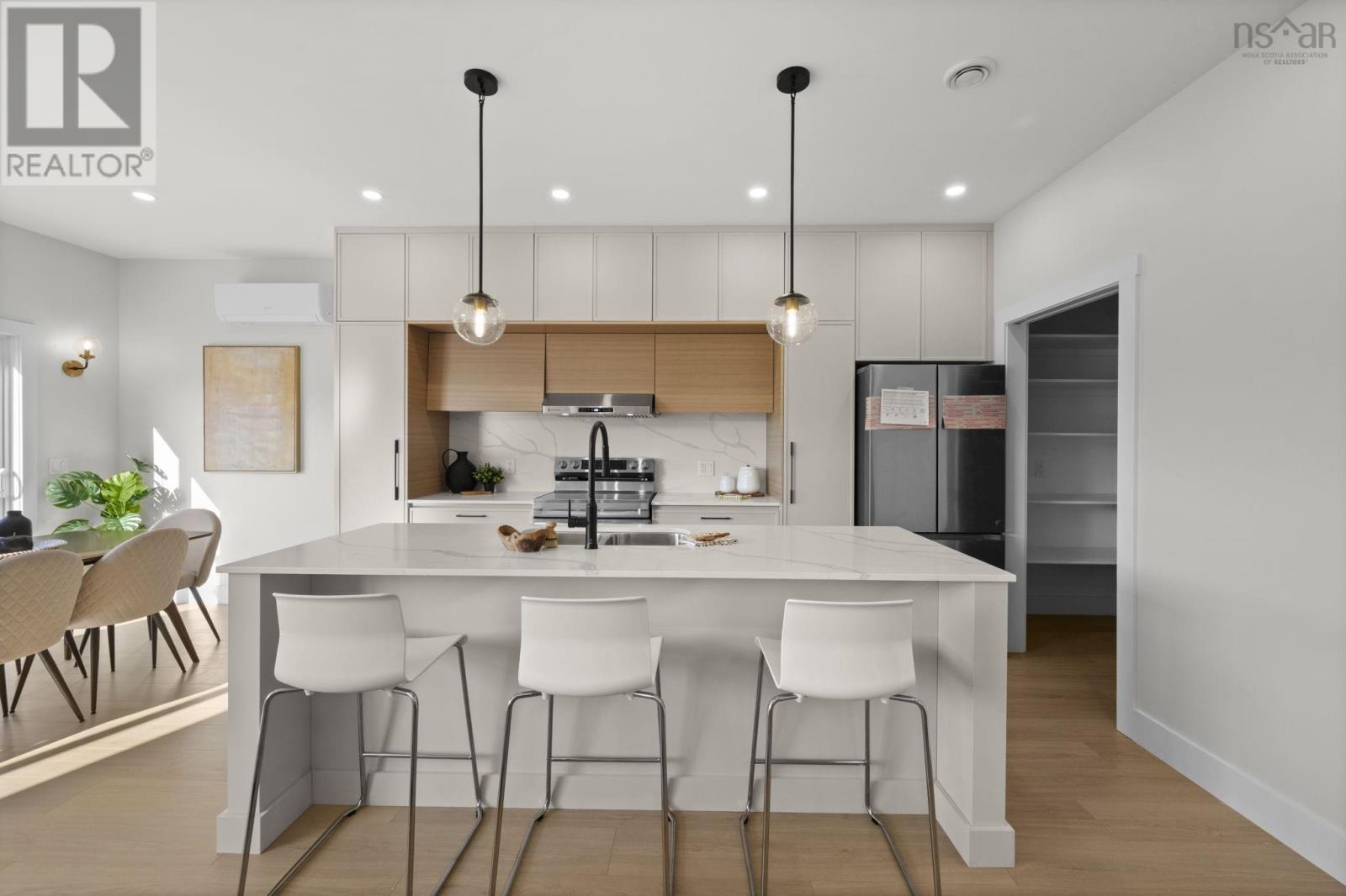 200 Darner Drive Property Photo 11