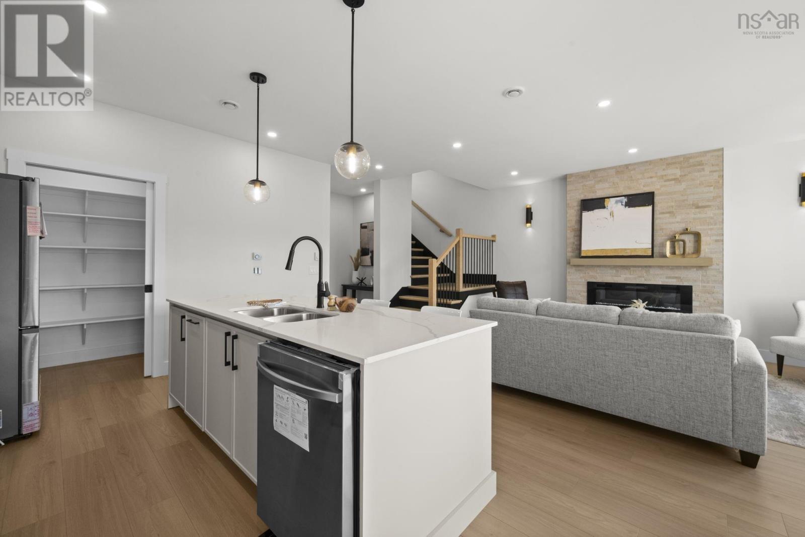 200 Darner Drive Property Photo 19