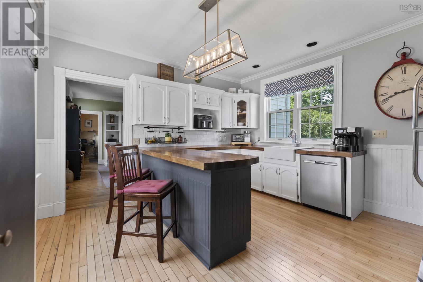 2141 Highway 2 Property Photo 16