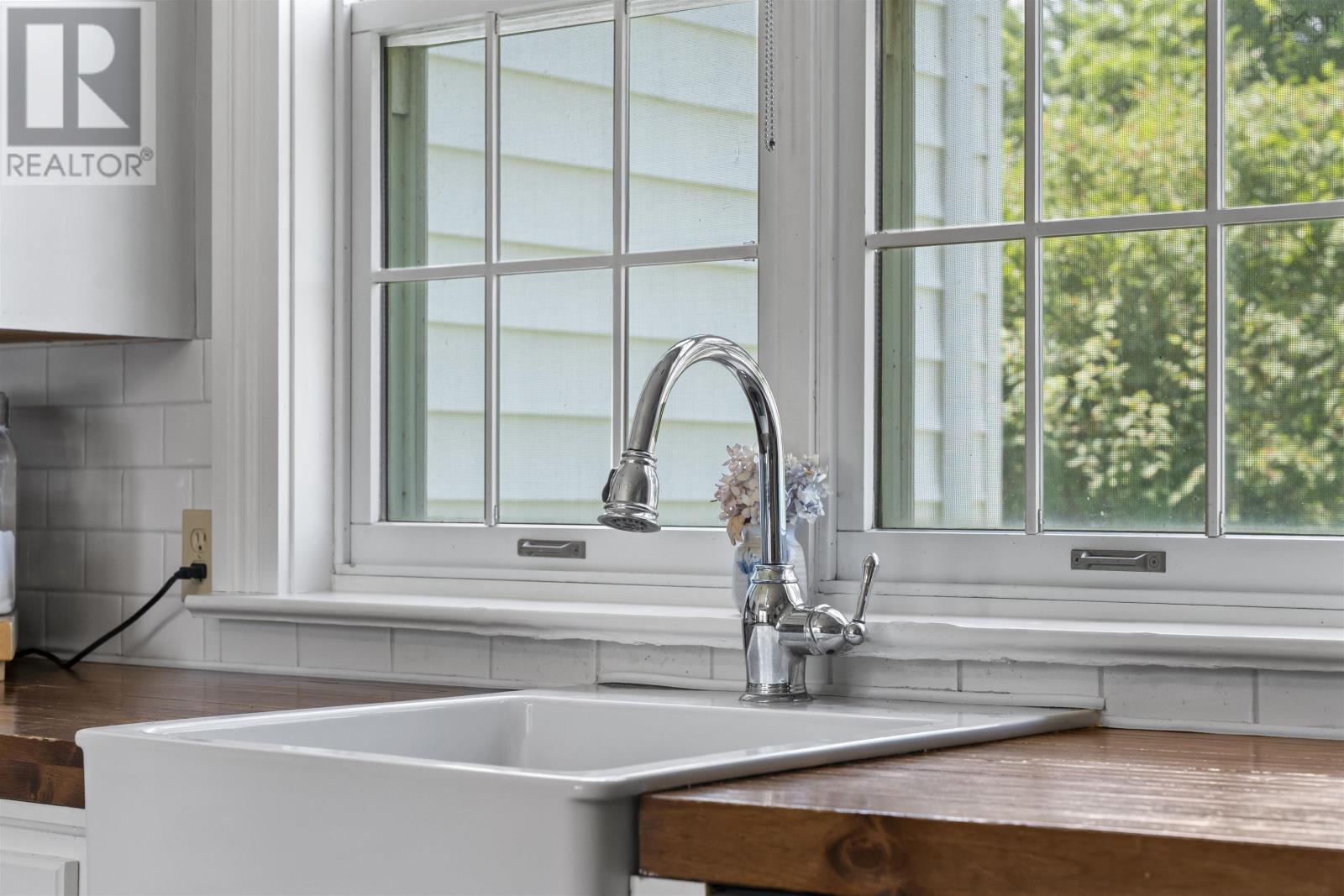 2141 Highway 2 Property Photo 19