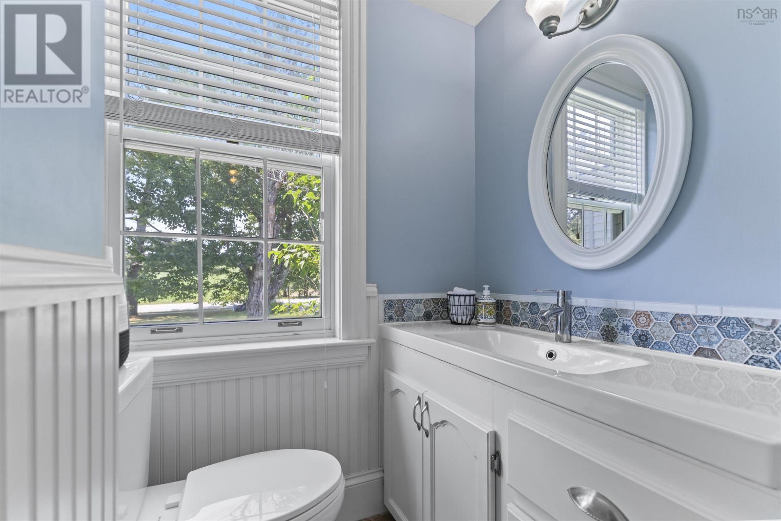 2141 Highway 2 Property Photo 20