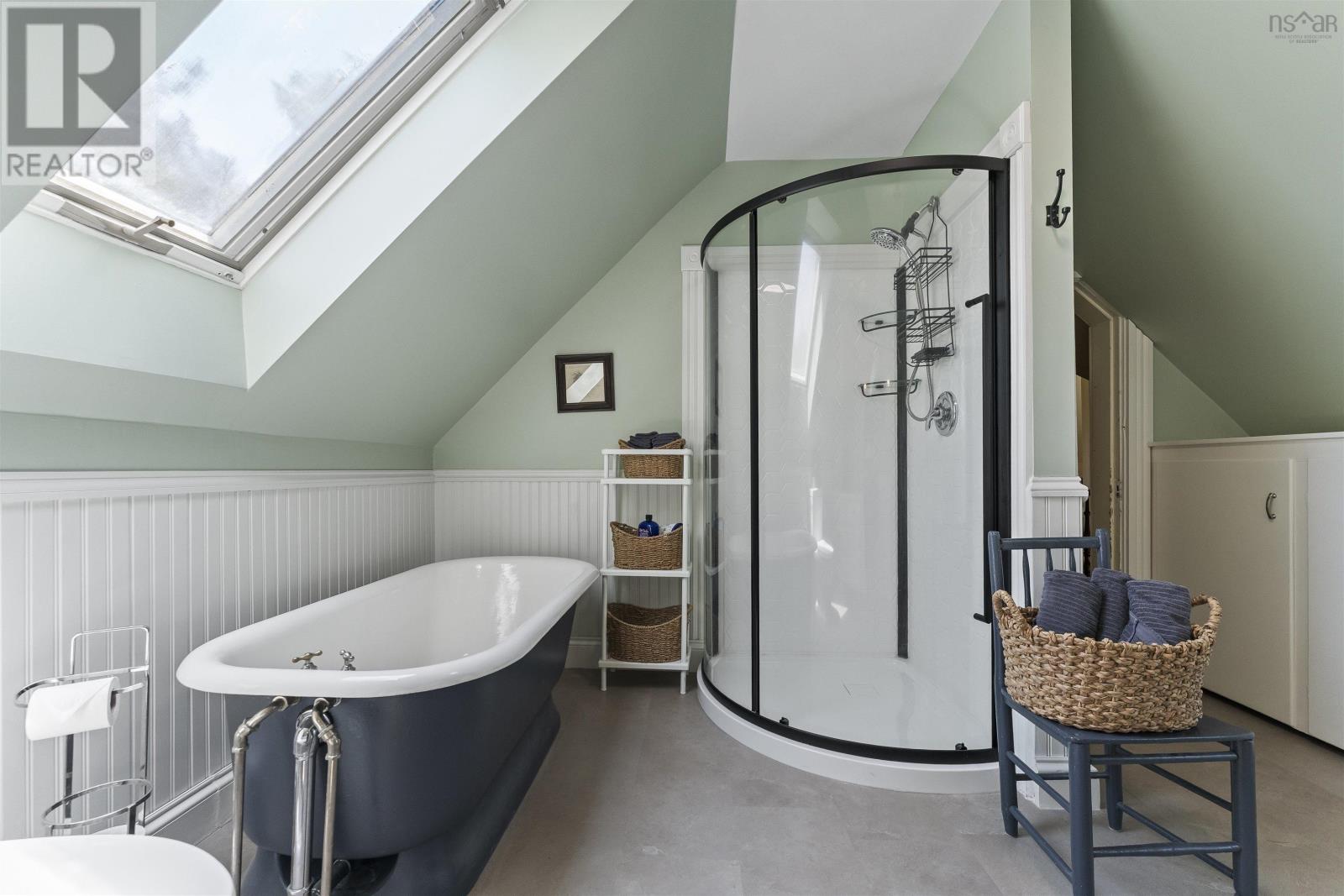 2141 Highway 2 Property Photo 32