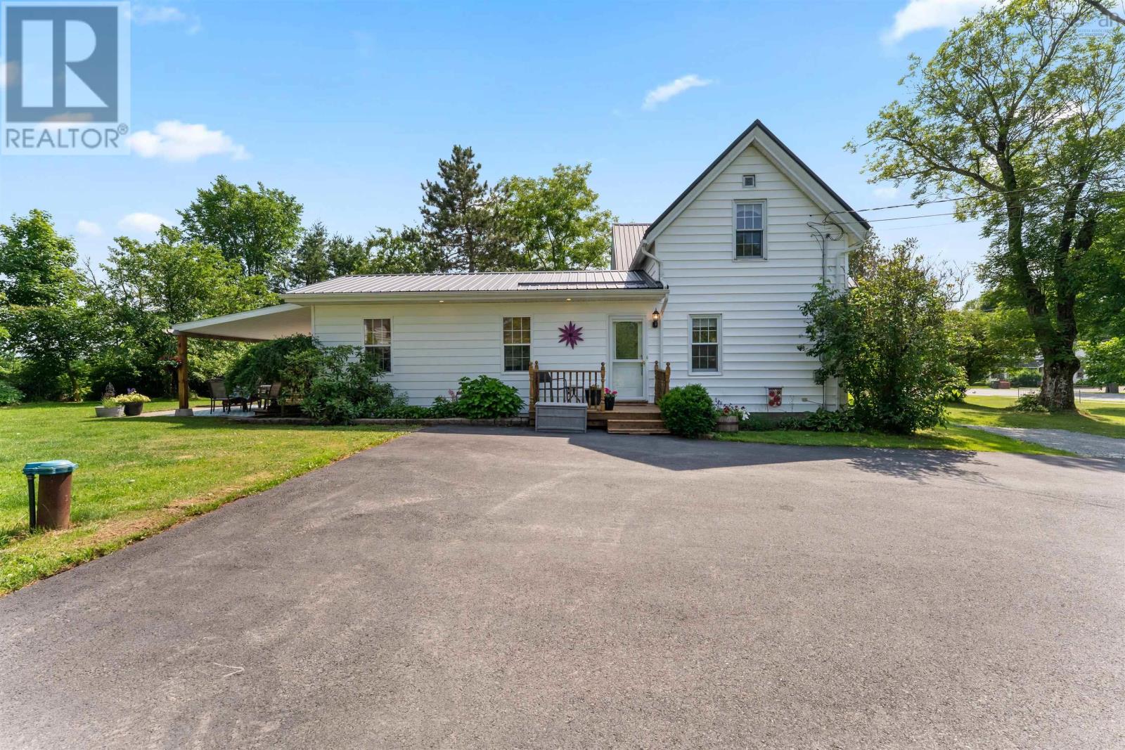 2141 Highway 2 Property Photo 41