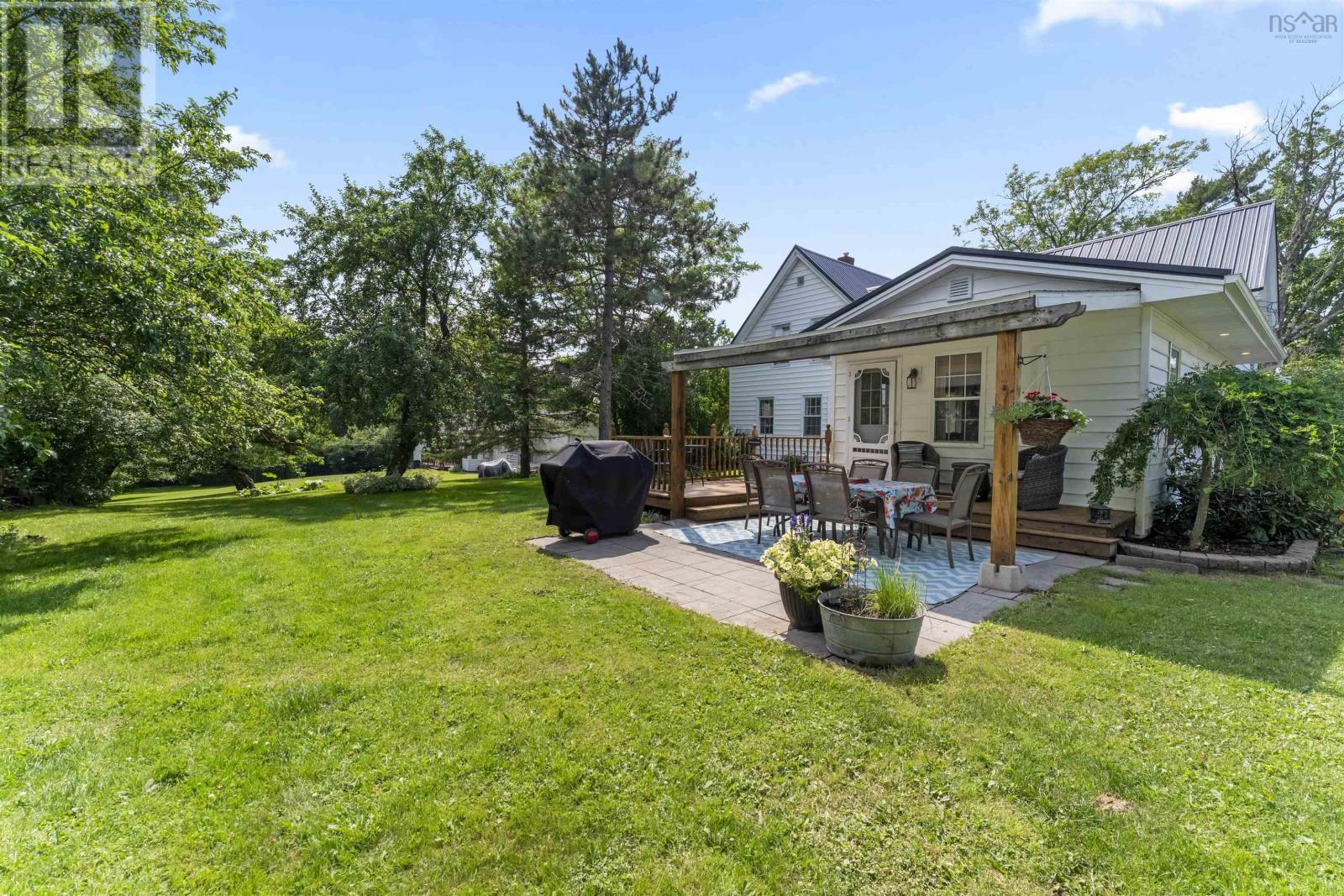 2141 Highway 2 Property Photo 42