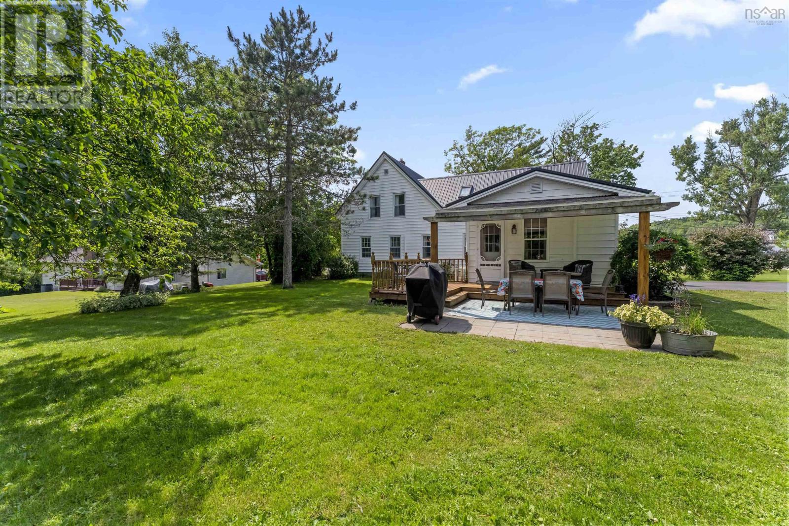 2141 Highway 2 Property Photo 43