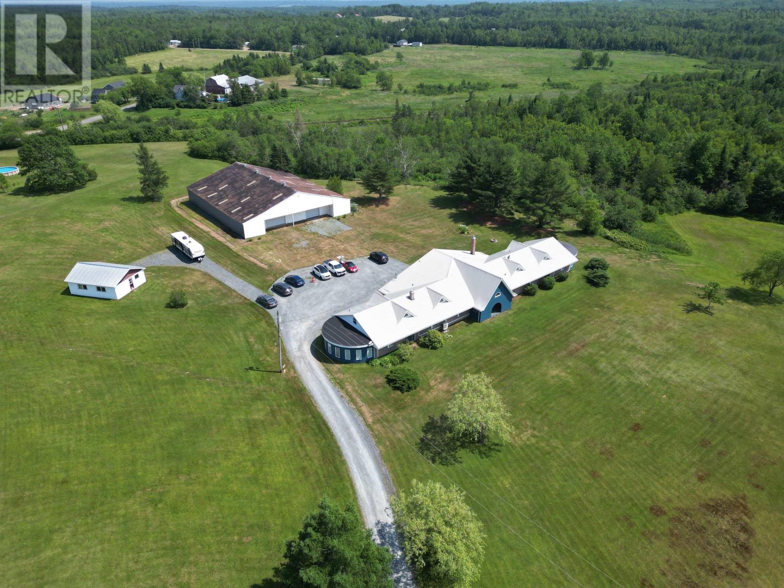 1429 Highway 2 Property Photo 1