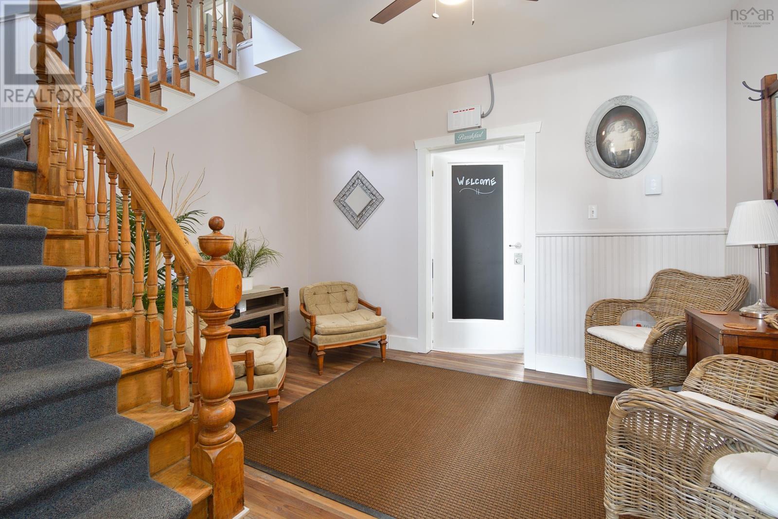 9383 Pepperell Street Property Photo 7