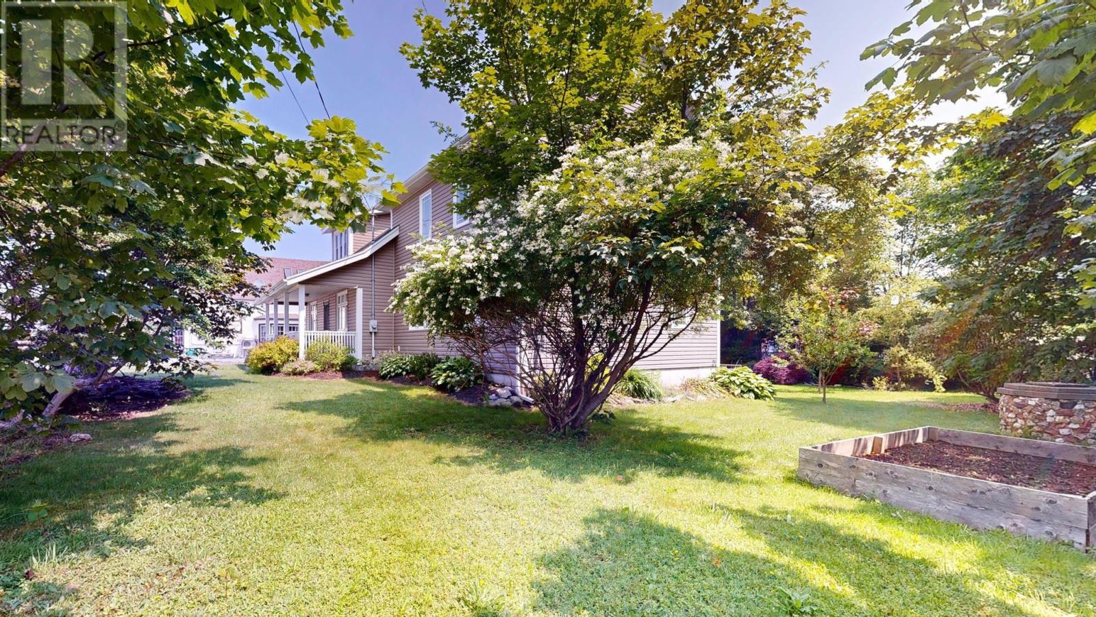 36 North Street Property Photo 4