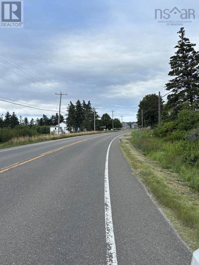 Highway 1 Property Photo 3