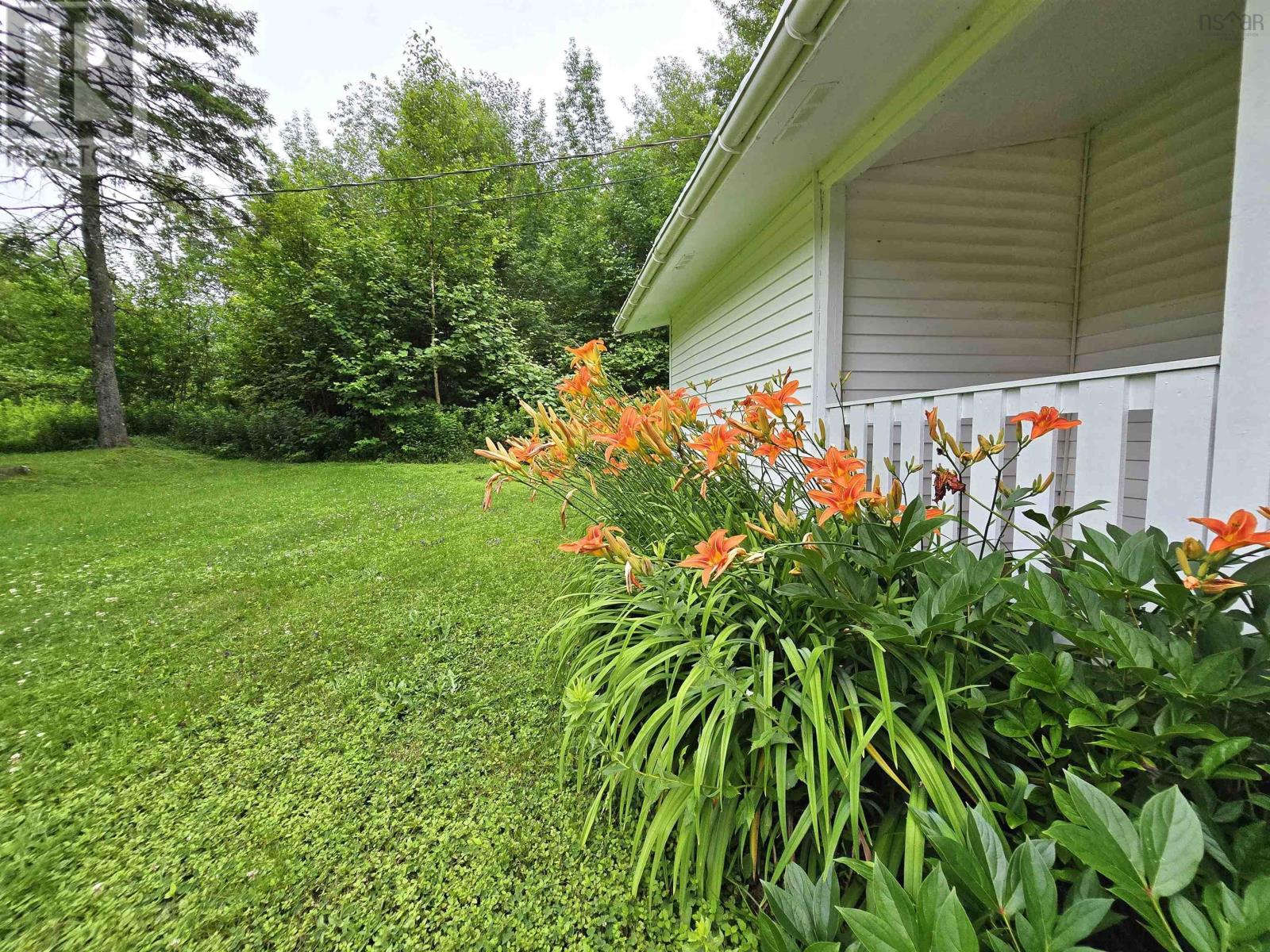 1815 East Dalhousie Road Property Photo 2