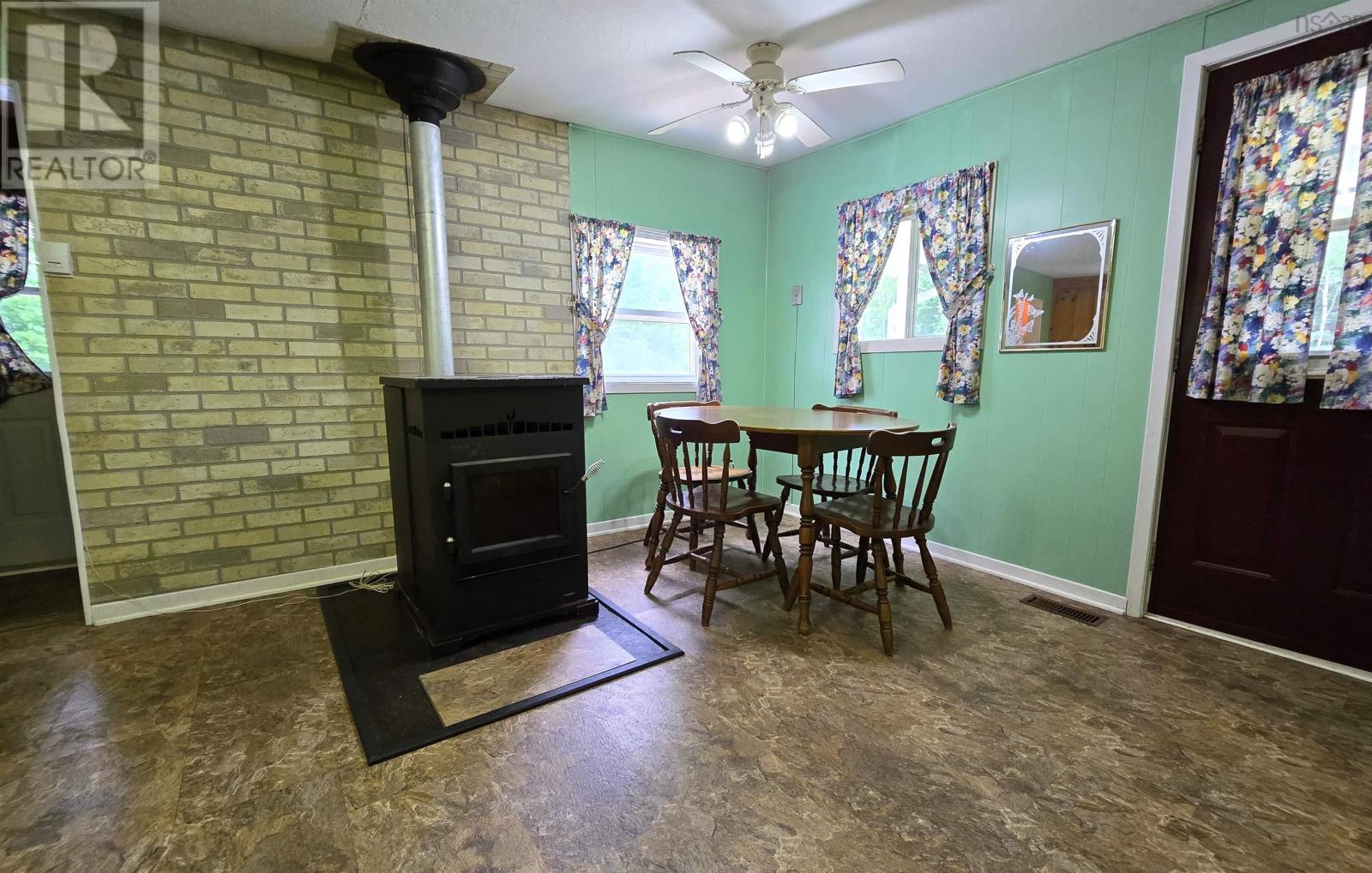 1815 East Dalhousie Road Property Photo 11