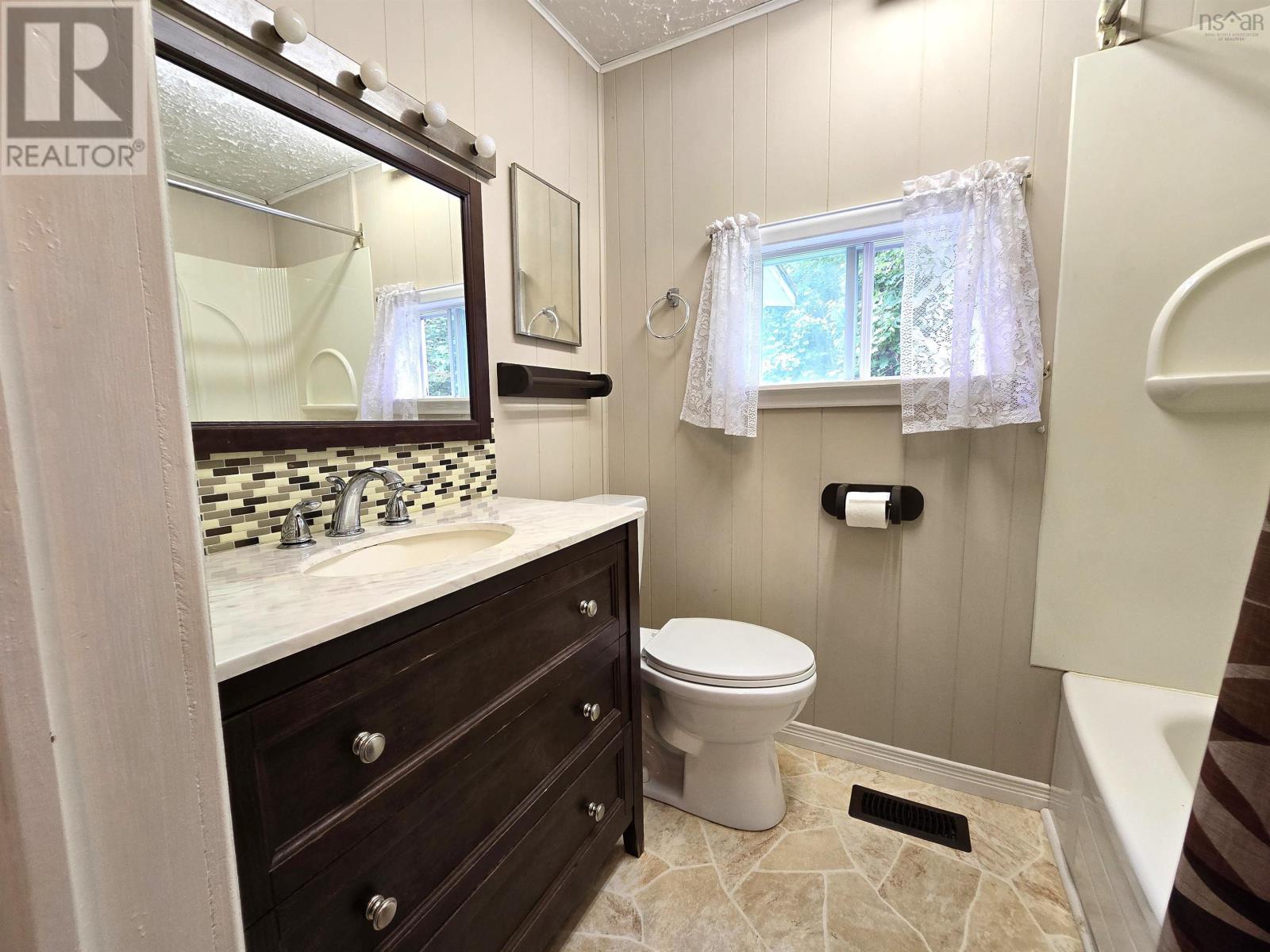 1815 East Dalhousie Road Property Photo 27